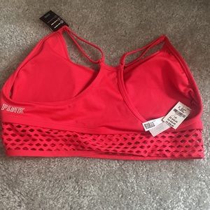 Size large red sports bra PINK
